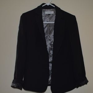 cute little black blazer by tahari womens